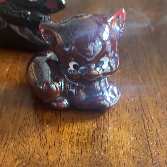 3 small kittens vintage made in Japan. 2 in a shoe and one being sweet - Picture 4 of 4